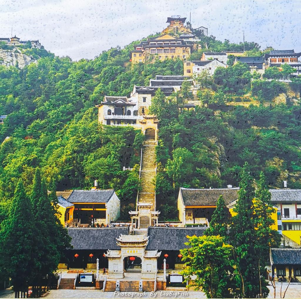 武汉第一山,黄陂木兰山,佛道两教共处,这种情况在全国都少见