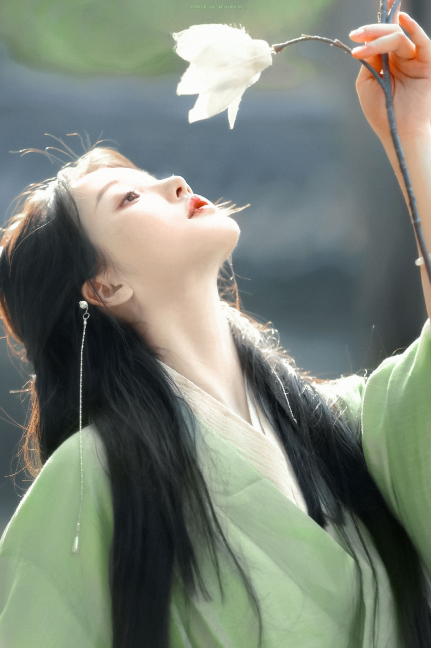 姜贞羽古装造型清冷唯美#你心中的古装女神# #一眼沦陷# #人间绝色