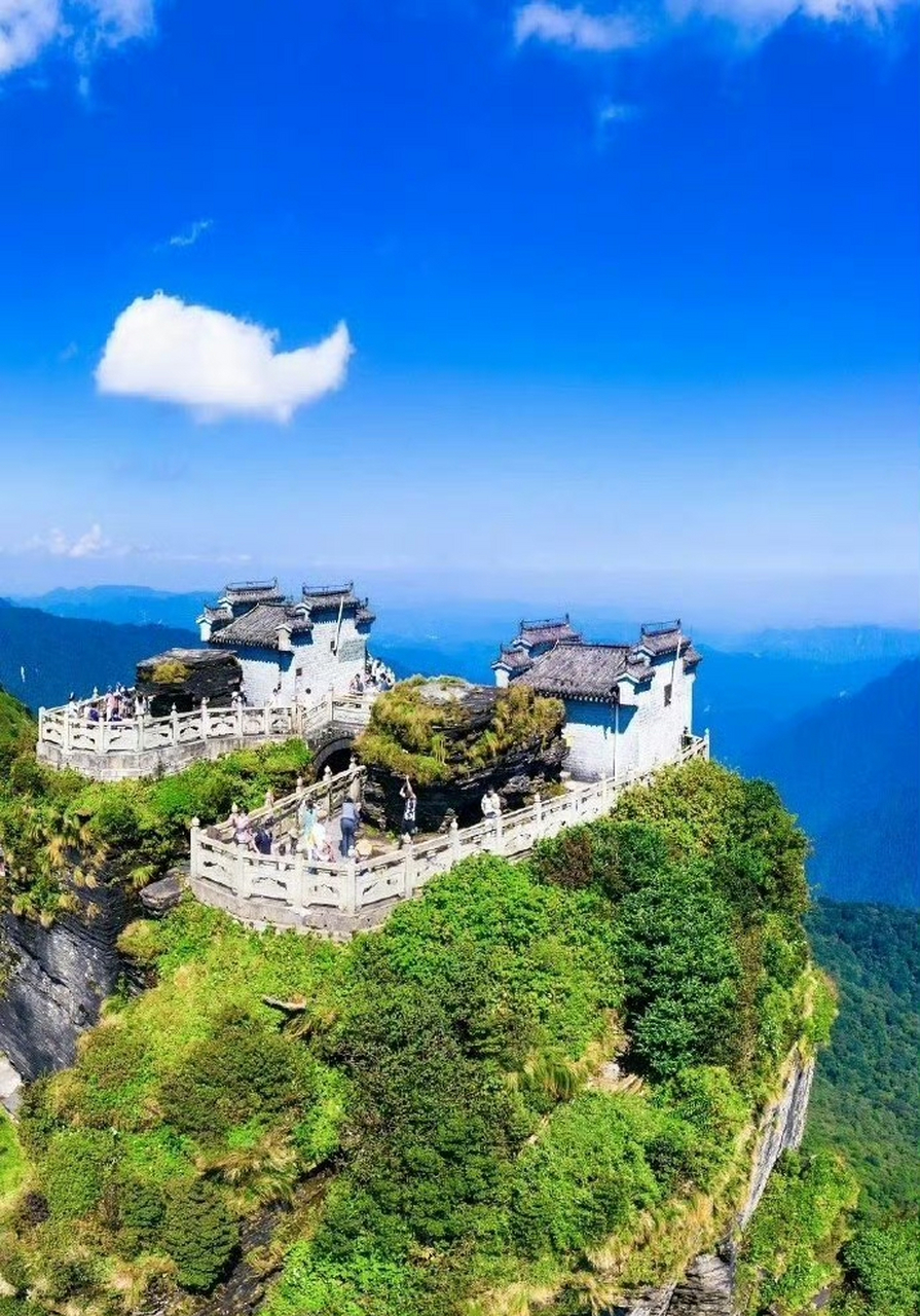 贵州·梵净山,现实版的天空之城.