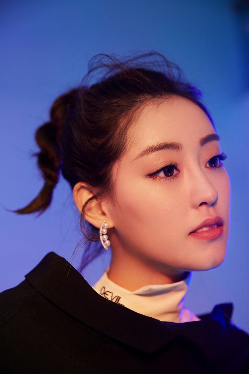 祝绪丹高清绝美写真[抱一抱]这套图我没见过呀好美[送花花] 6767