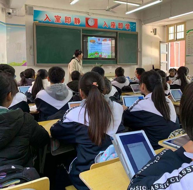 大连东方实验中学图片