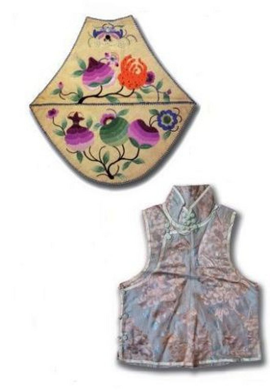 天乳运动  1920年,女子低胸露乳,穿着裸露,譬如袒臂,露胫者,都有可能