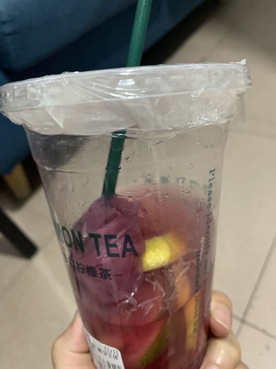 我的奶茶里面不太对劲?是我想多了吗?