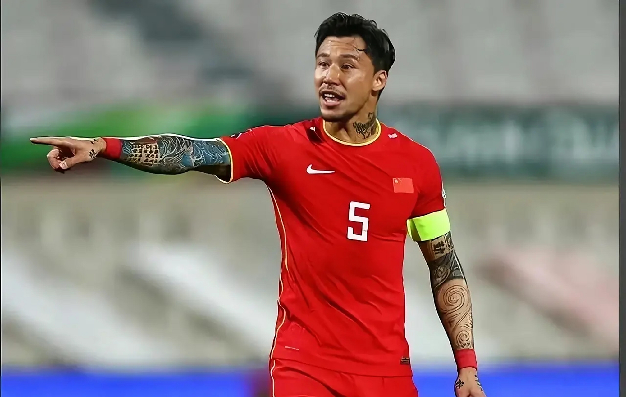 国足晋级前景堪忧?张琳芃表态:挑战命运,球迷;拭目以待!