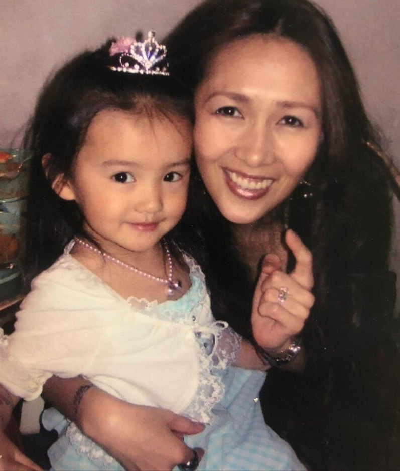 木村拓哉妻子与女儿儿时合影曝光,妻子52岁样貌变化大,令人感叹