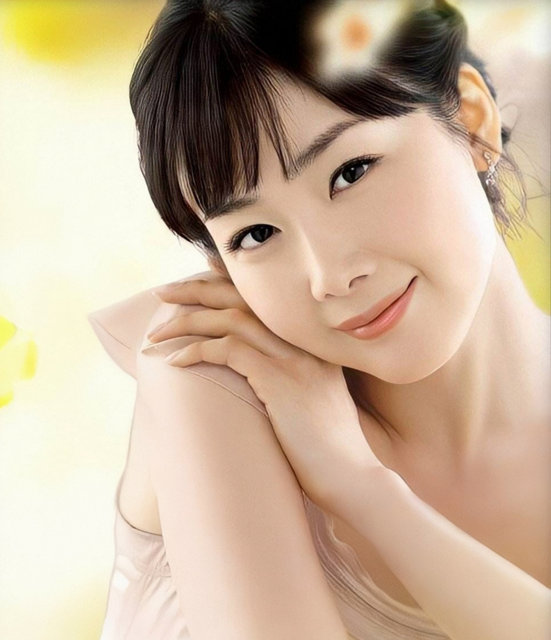 崔智友,1975年6月11日出生于韩国釜山,毕业于汉阳大学的电影系mbc第23