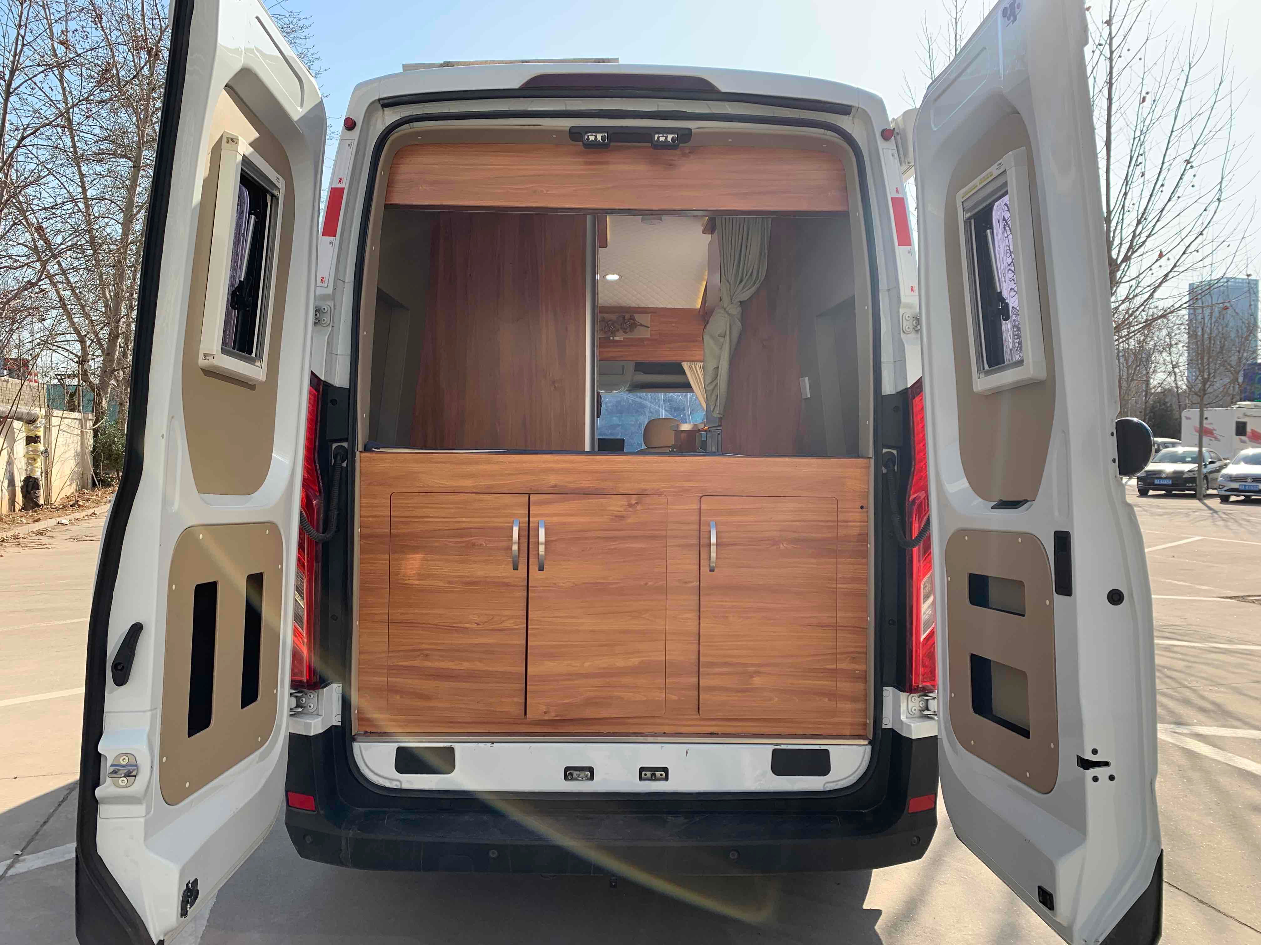 大通v90b型房车