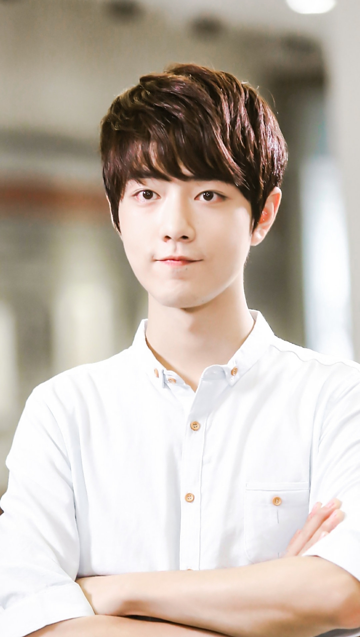 考古肖战#  图1又是没见过的,这是方天择,还是梁老板呀?