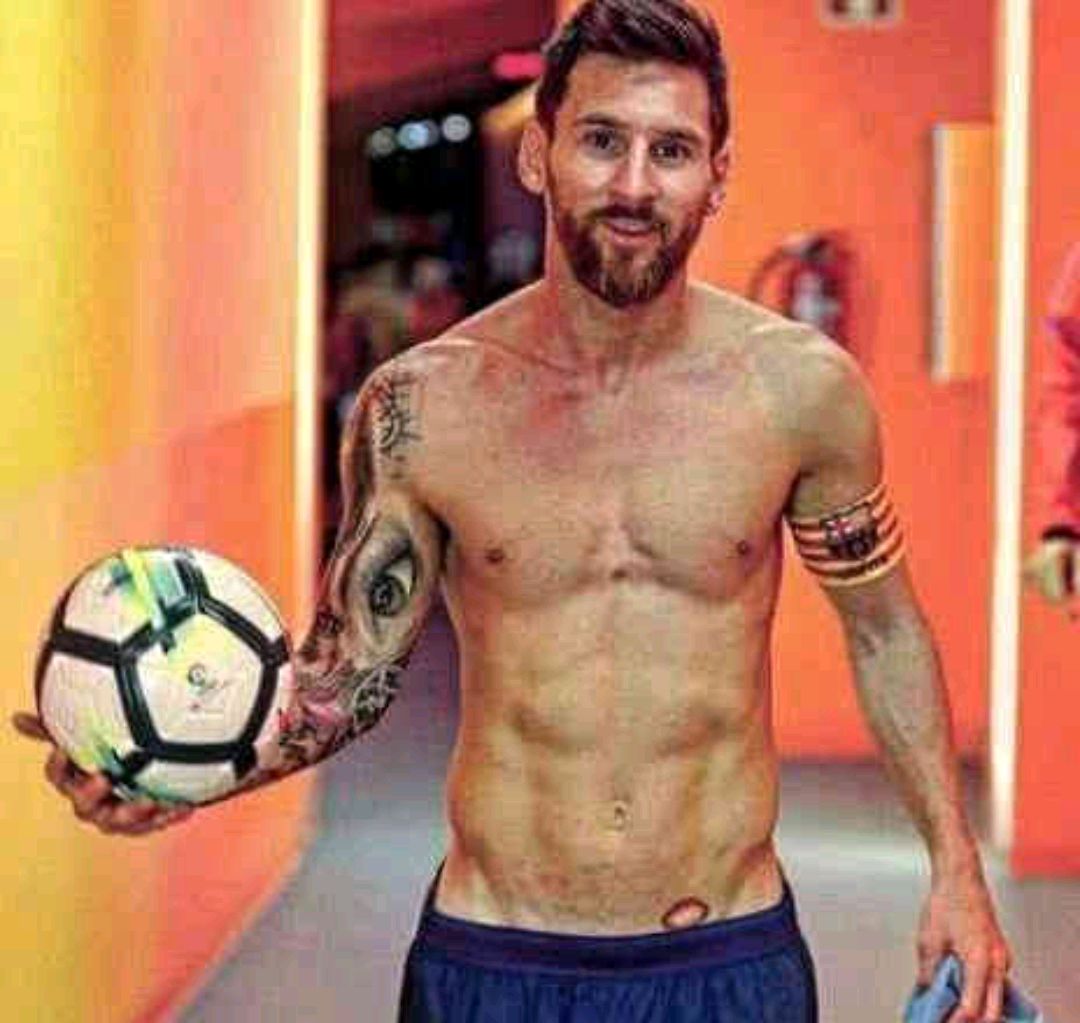 梅西的肌肉才是足球运动员最好的