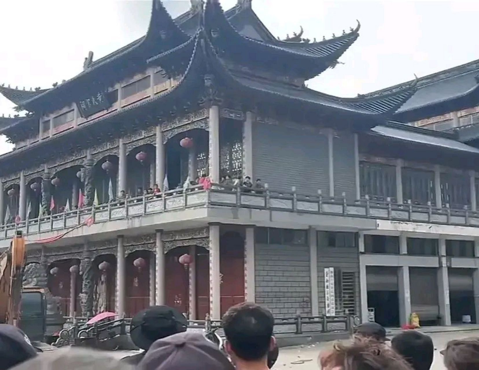 宗祠影響cbd建設,該不該拆除 最近蒼南靈溪拆除宗祠開發cbd,城管與