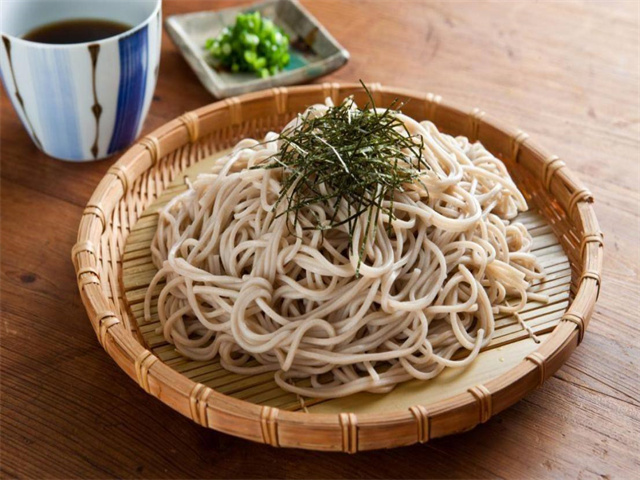 自制蕎麥麵條怎麼和麵?用簡單易學的方法,做出好吃的麵條