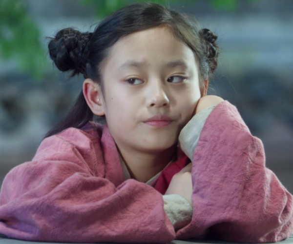 玉面桃花:孟芷旭演得好,客串过《雪中》,虽然才11岁但很有灵气