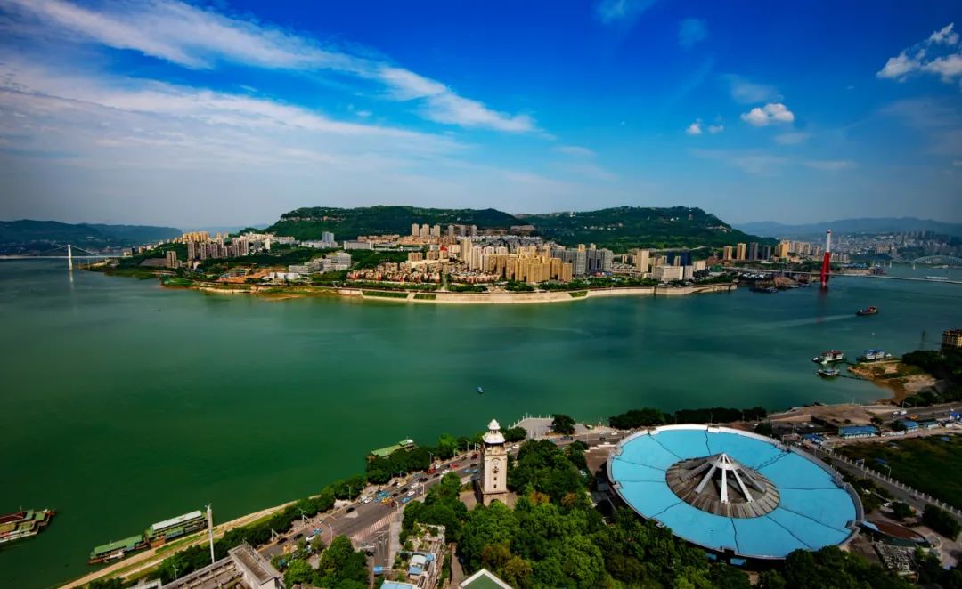 重庆除了主城,还有哪个区县要成为重庆最大的交通枢纽城市?