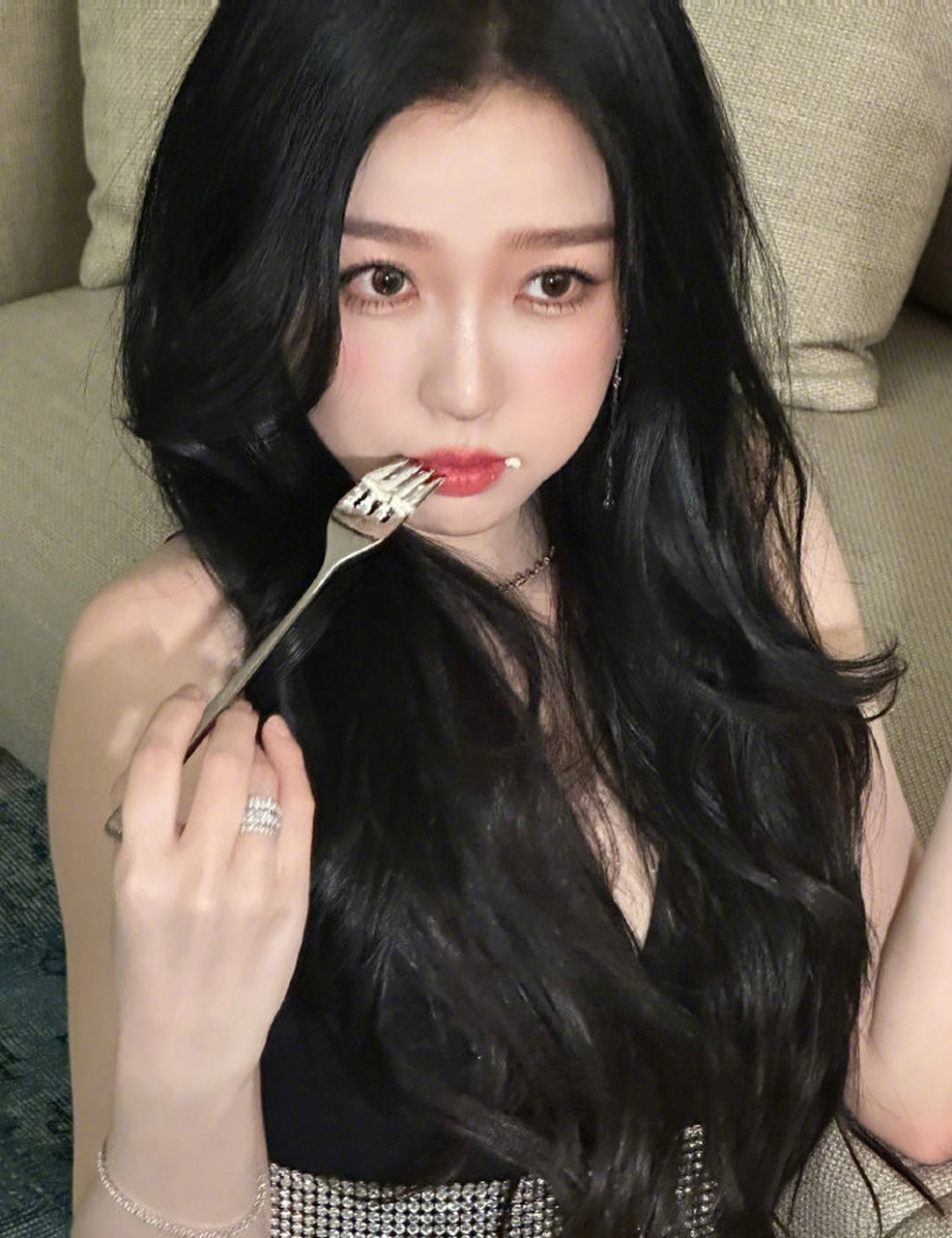 我也想去欣欣子衣橱里挑衣服[色]