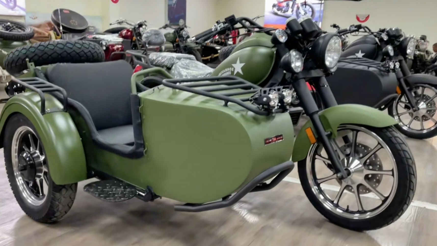 上世纪九十年代一款经典三轮车,长江750,水平对置拳击手发动机