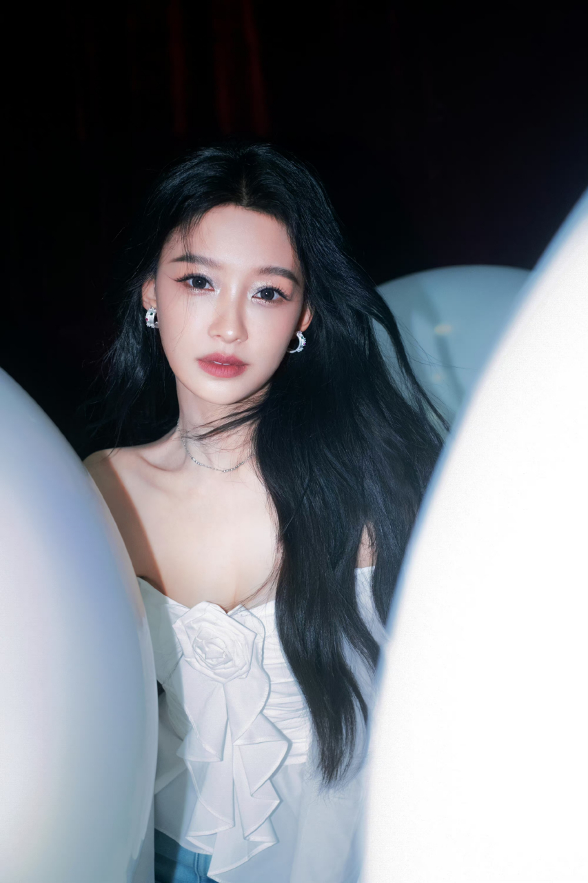 孙怡综艺节目美图,俏皮可爱.