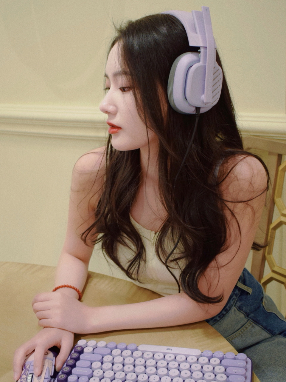 电竞美女"余芷慧"