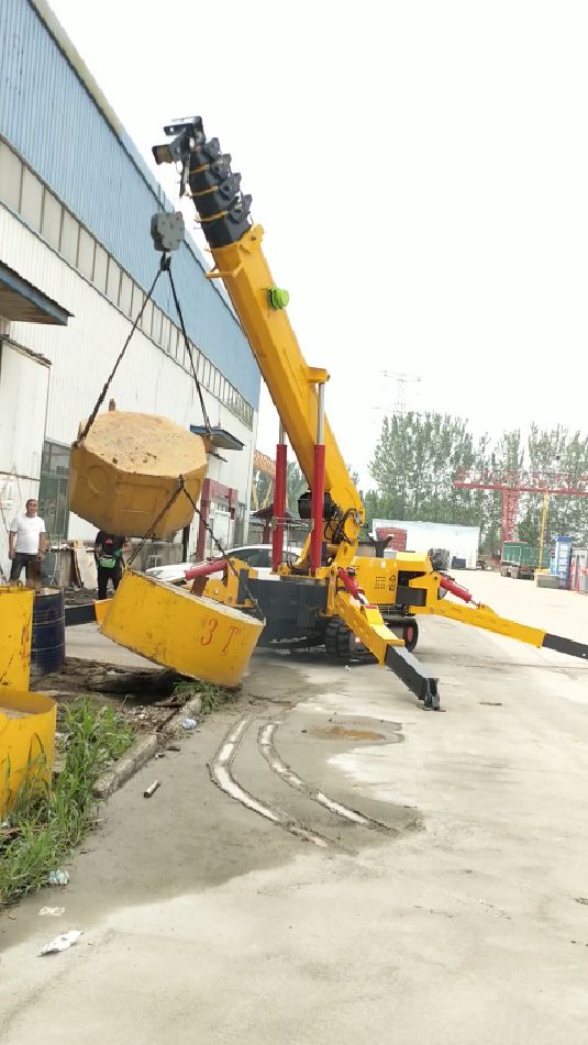 你知道什么是蜘蛛吊车吗?10吨蜘蛛吊车,吊重8吨试车-度小视