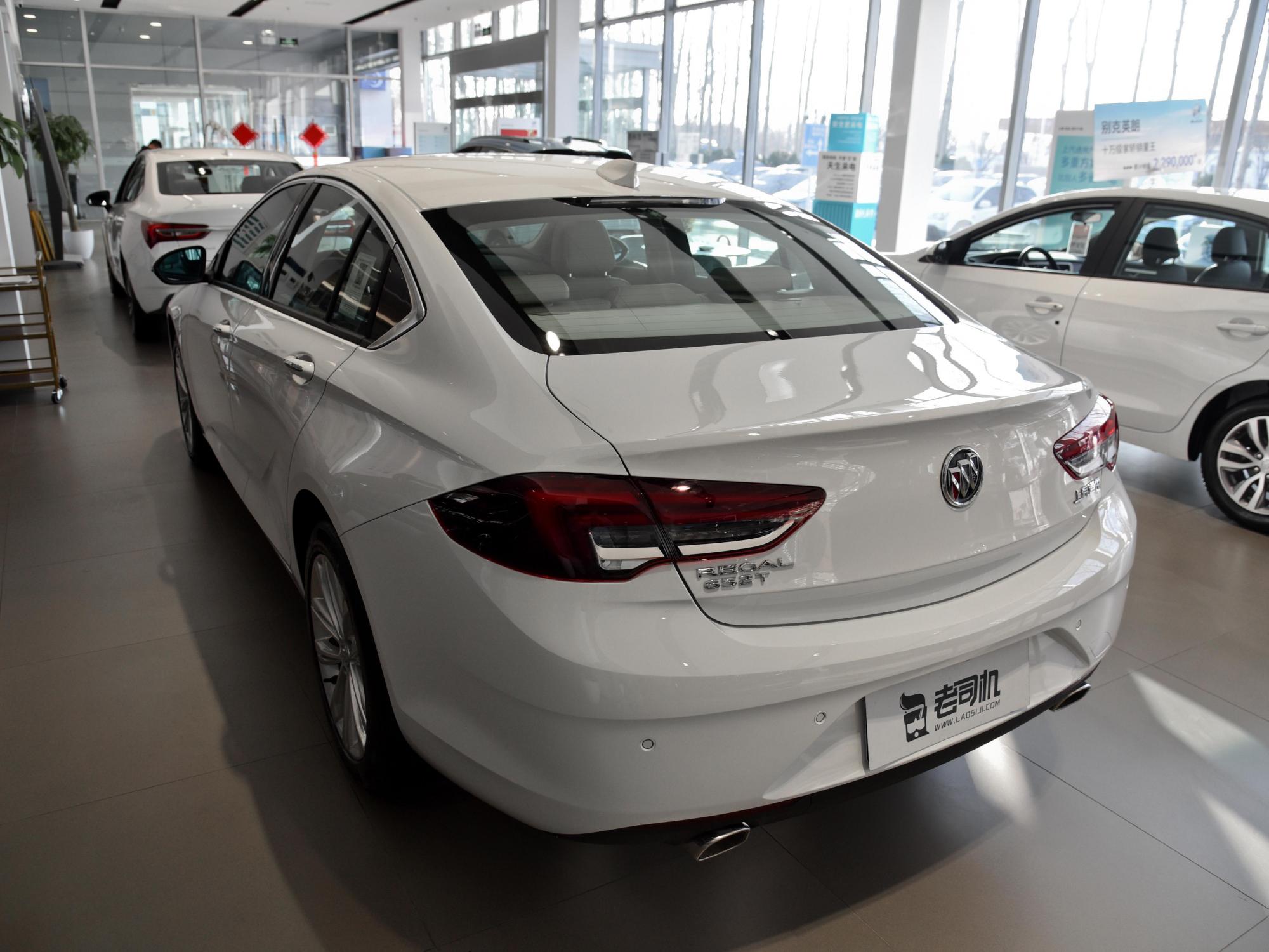 空间超大隔音极好,这样的b级合资轿车优惠还不小,实拍别克君威