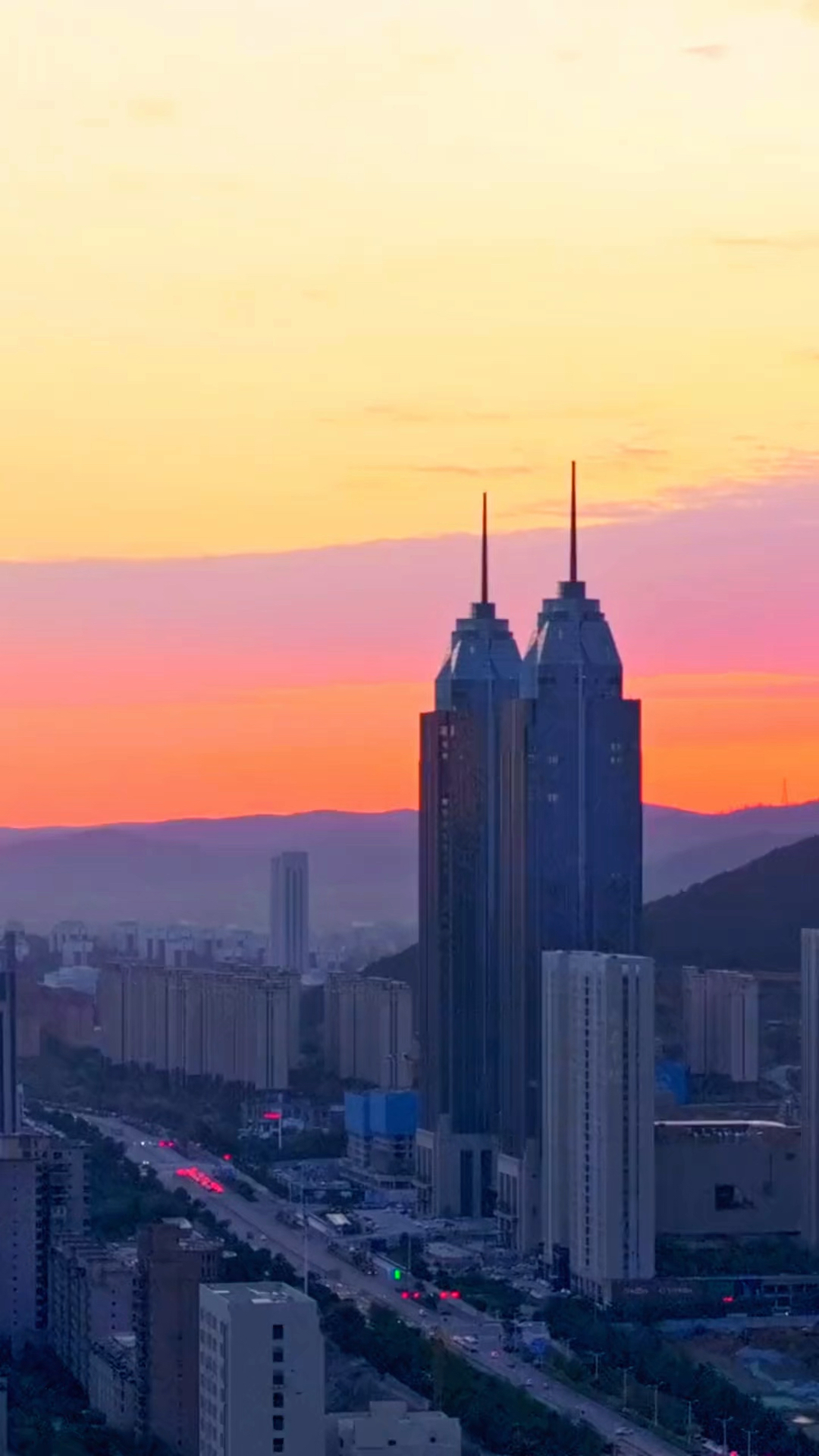 枣庄地标建筑双子星高度258米,枣庄高楼之最!