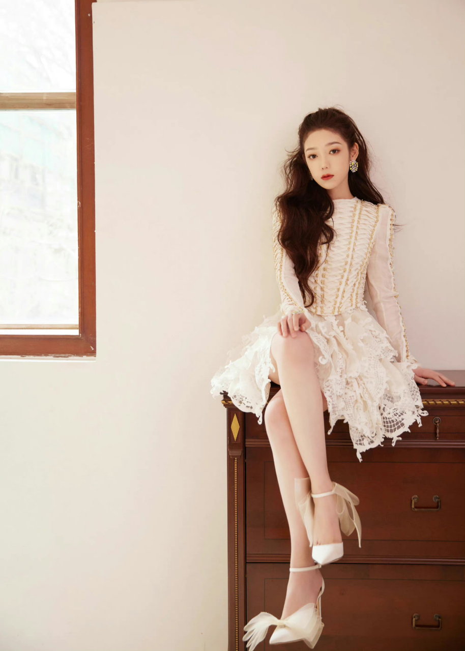 希林娜依·高嫩嫩的小脚丫