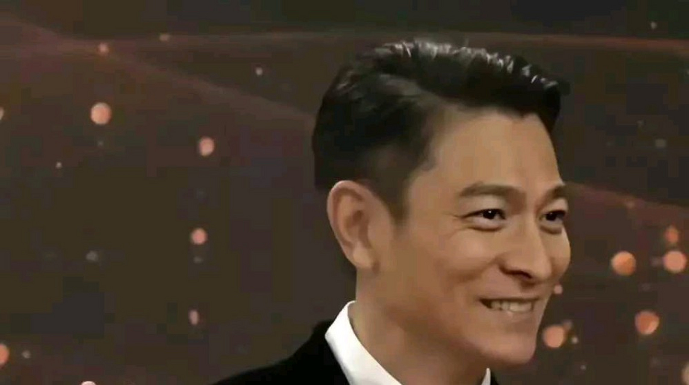 刘德华点评刀郎《罗刹海市》高情商的体现了自己的音乐素养.