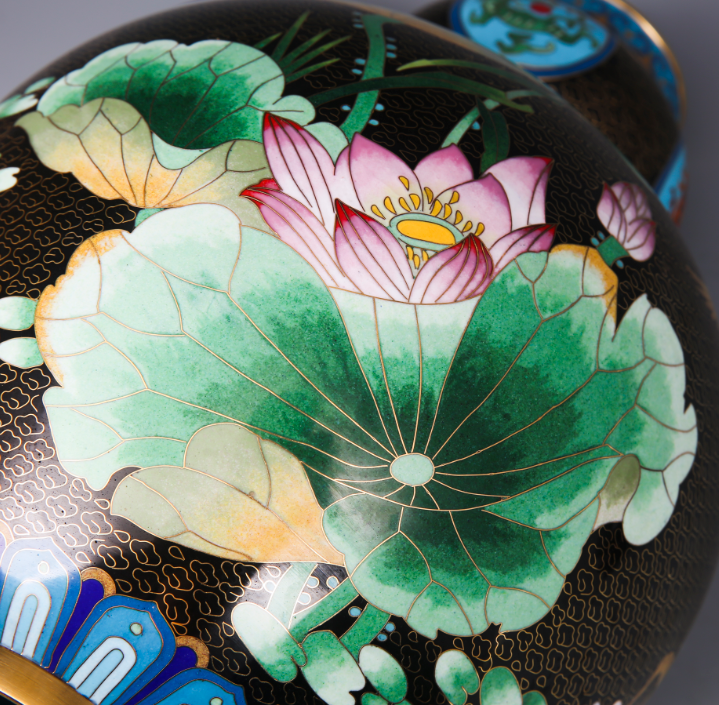 米振雄从艺60周年作品《景泰六福》之《四方祥和》荣登大国之礼