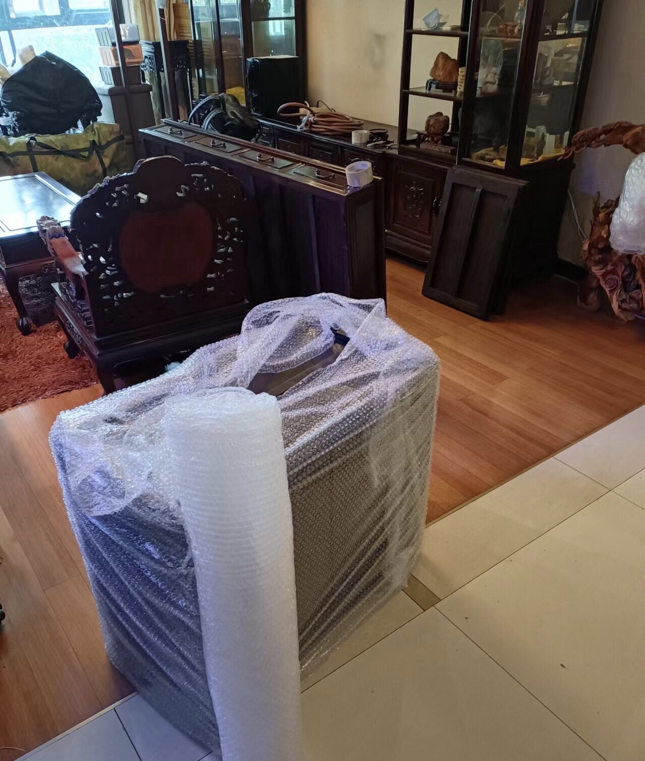 上海红木家具拆卸打包搬运公司