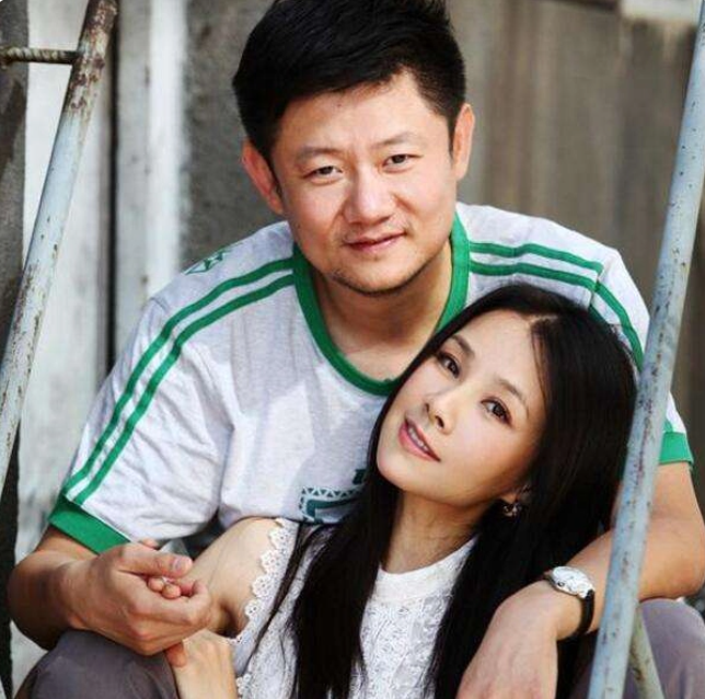 演员李颖的老公是谁呀图片