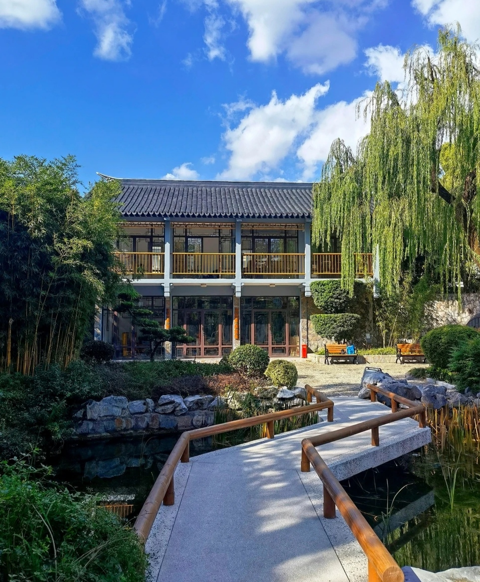 上海徐汇东安公园令人深深陶醉