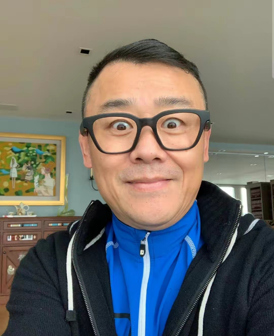 网友:脱口秀演员周立波复出,网上发布大尺度言论,阴阳怪气遭吐槽