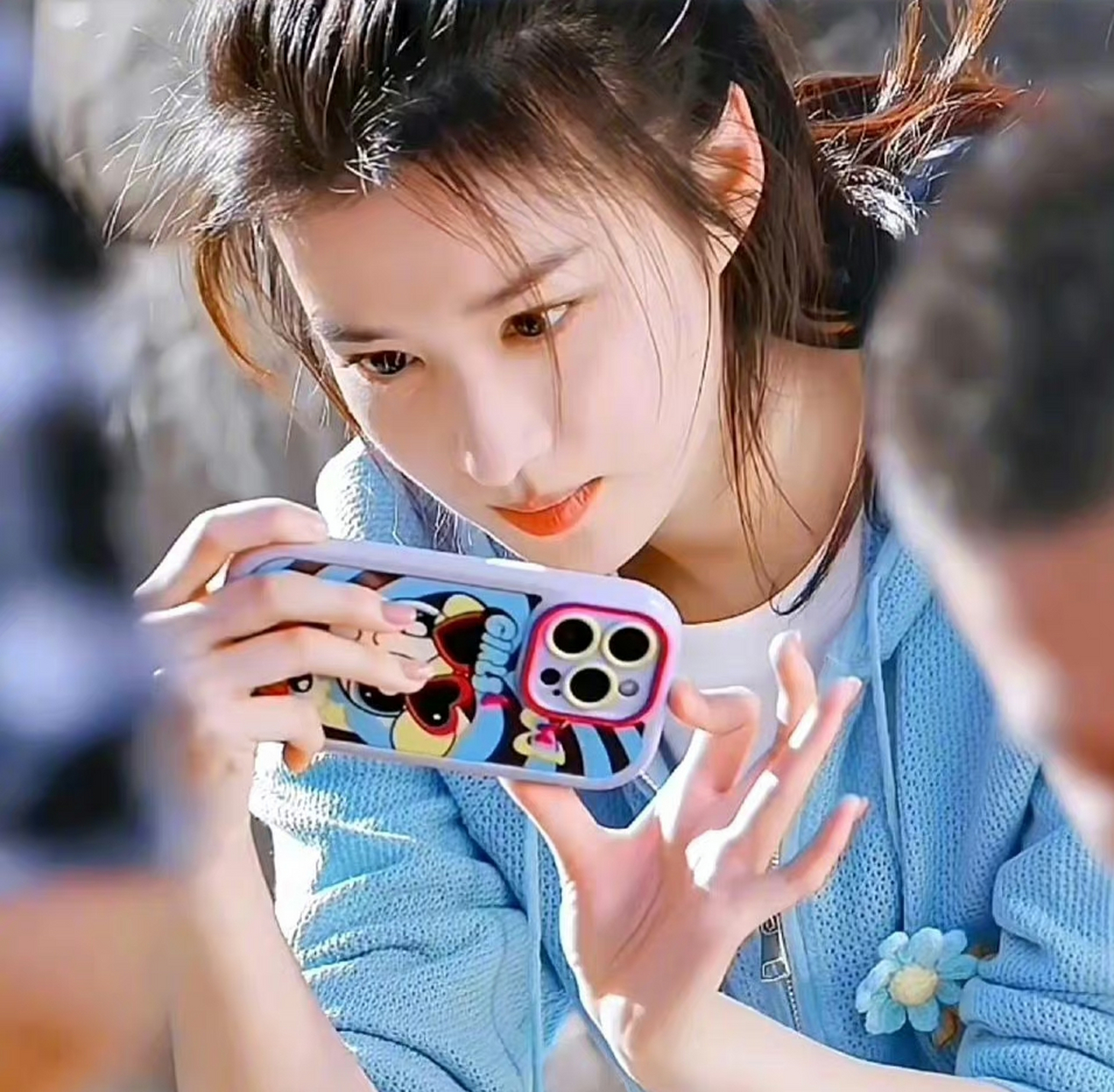 王楚然这张图好像刘亦菲,无论是气质还是长相都跟刘亦菲好像 6767