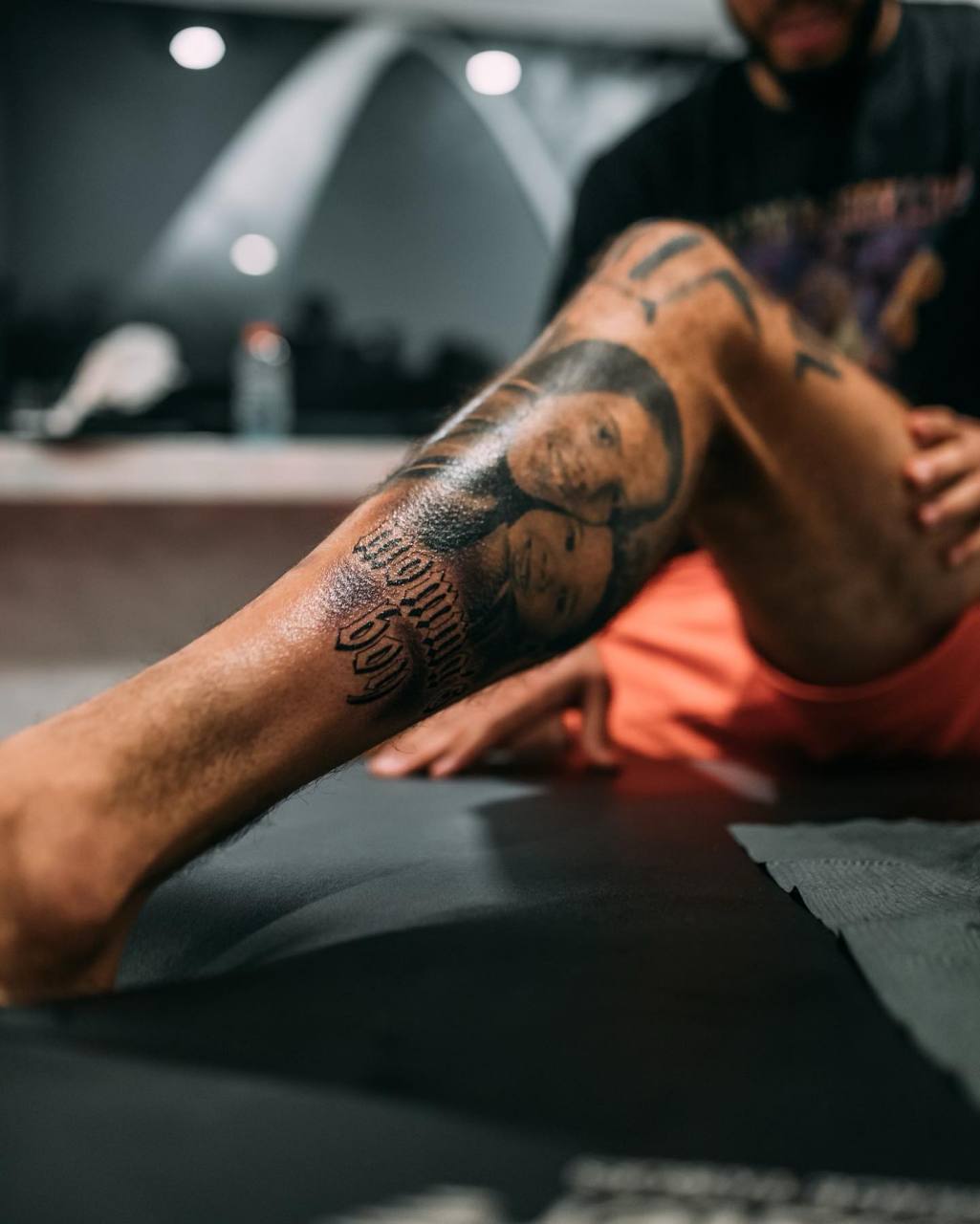 塔图姆再增新文身——再过几年可以出演《越狱》了98#纹身