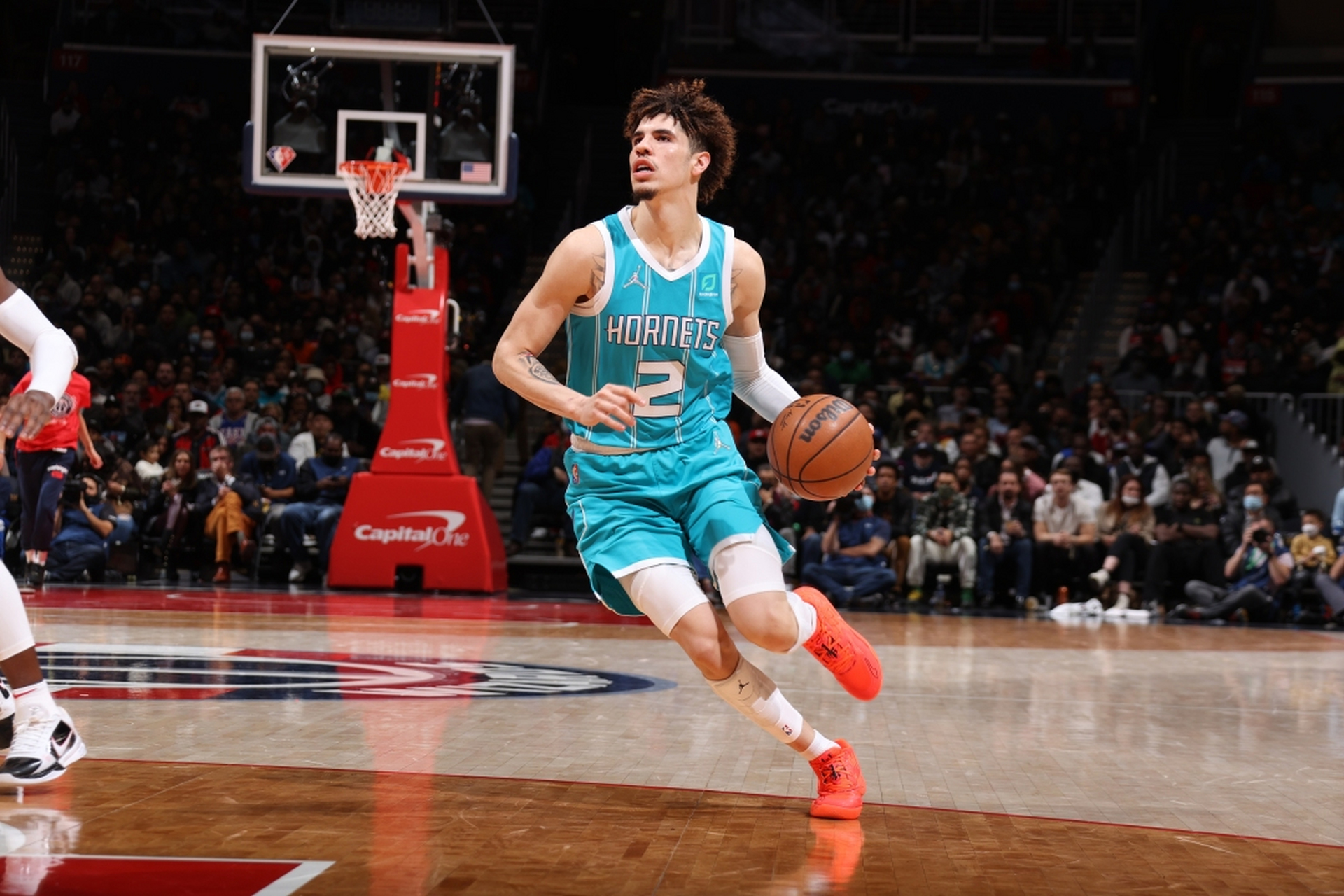 6亿续约拉梅洛鲍尔,不出意外将会引发以下连锁反应!  1.