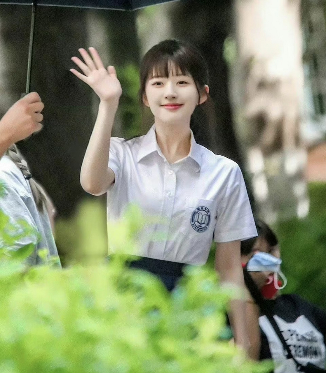 赵露思齐刘海校服造型,好可爱,好清纯