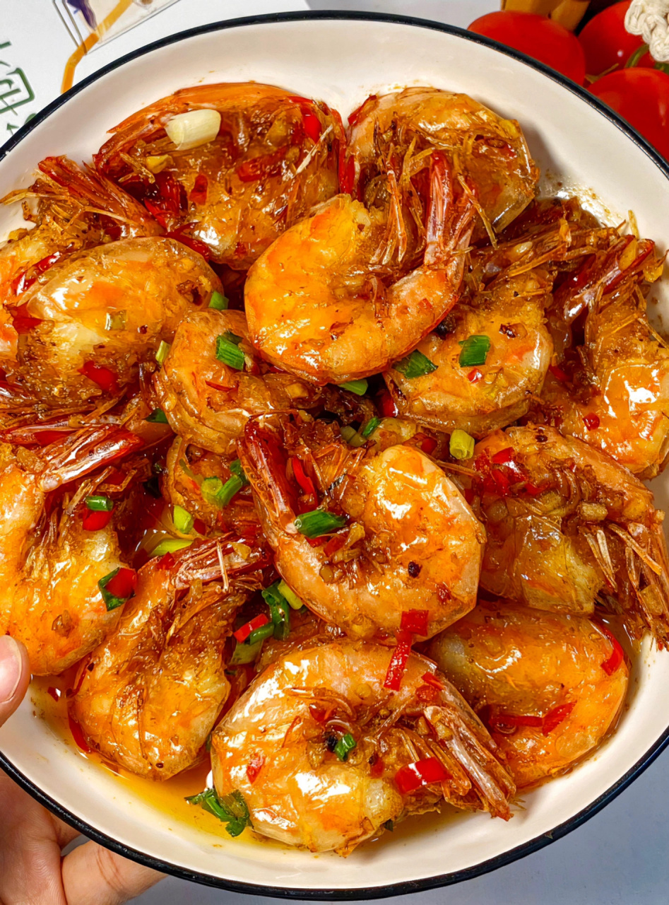 香辣油爆虾 73食材准备:明虾,小米辣,姜蒜,葱花 73做菜步骤 115