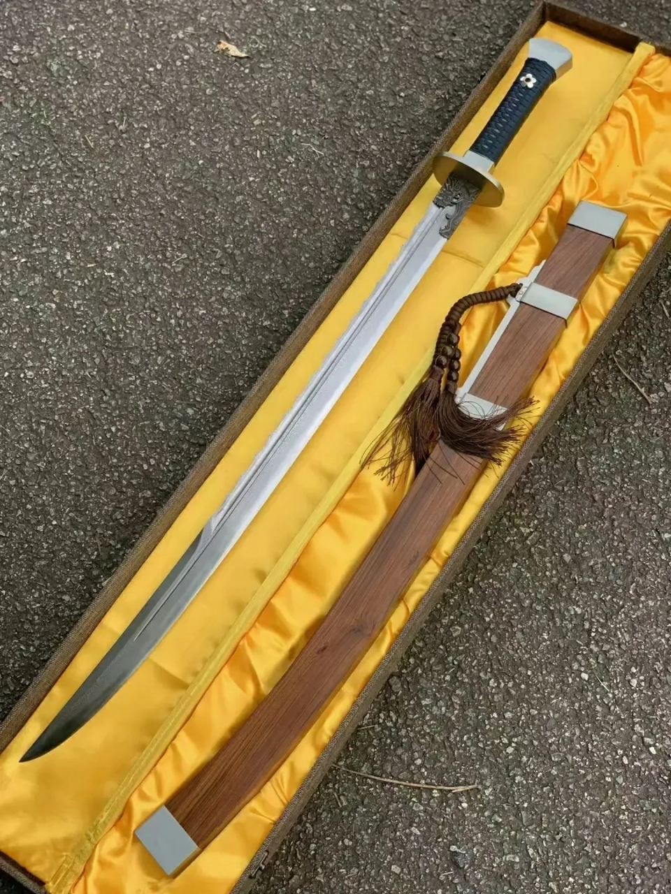 雁翎刀,从唐末至明朝最终发展到巅峰,也是大明时期最盛行的兵器.