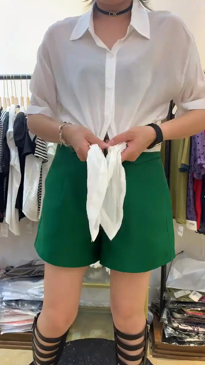 衬衫下摆的系法