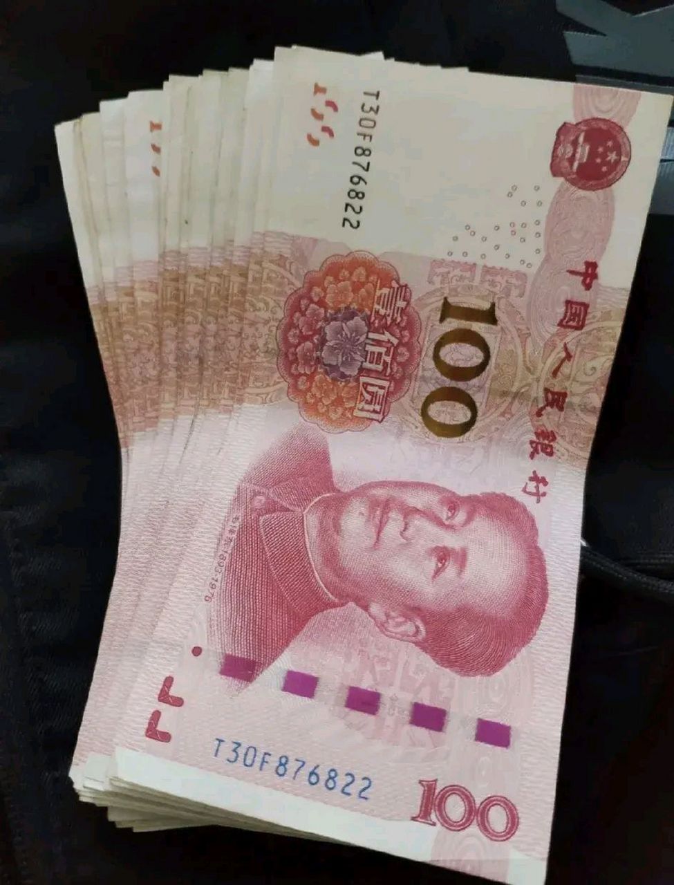 当年我考上大学的时候,姑姑给我送来3000块钱,叮嘱我要好好读书