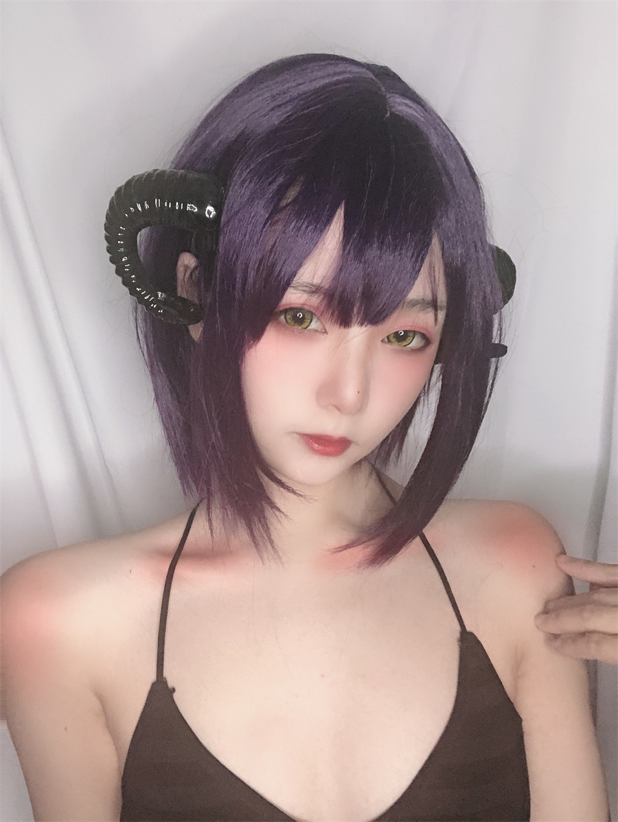 是青水(青水百合子)全集:萌萝莉COS博主的魅力与成长插图2 是青水(青水百合子)全集:萌萝莉COS博主的魅力与成长插图2