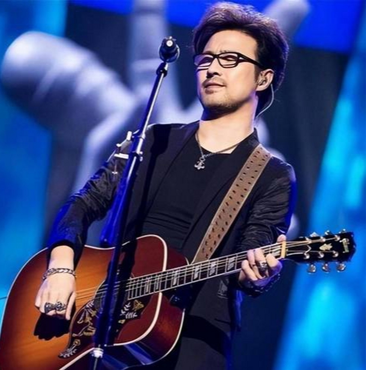 近期乐坛段位最高的10位男歌手排行榜 日前,网友评出乐坛段位最高的10