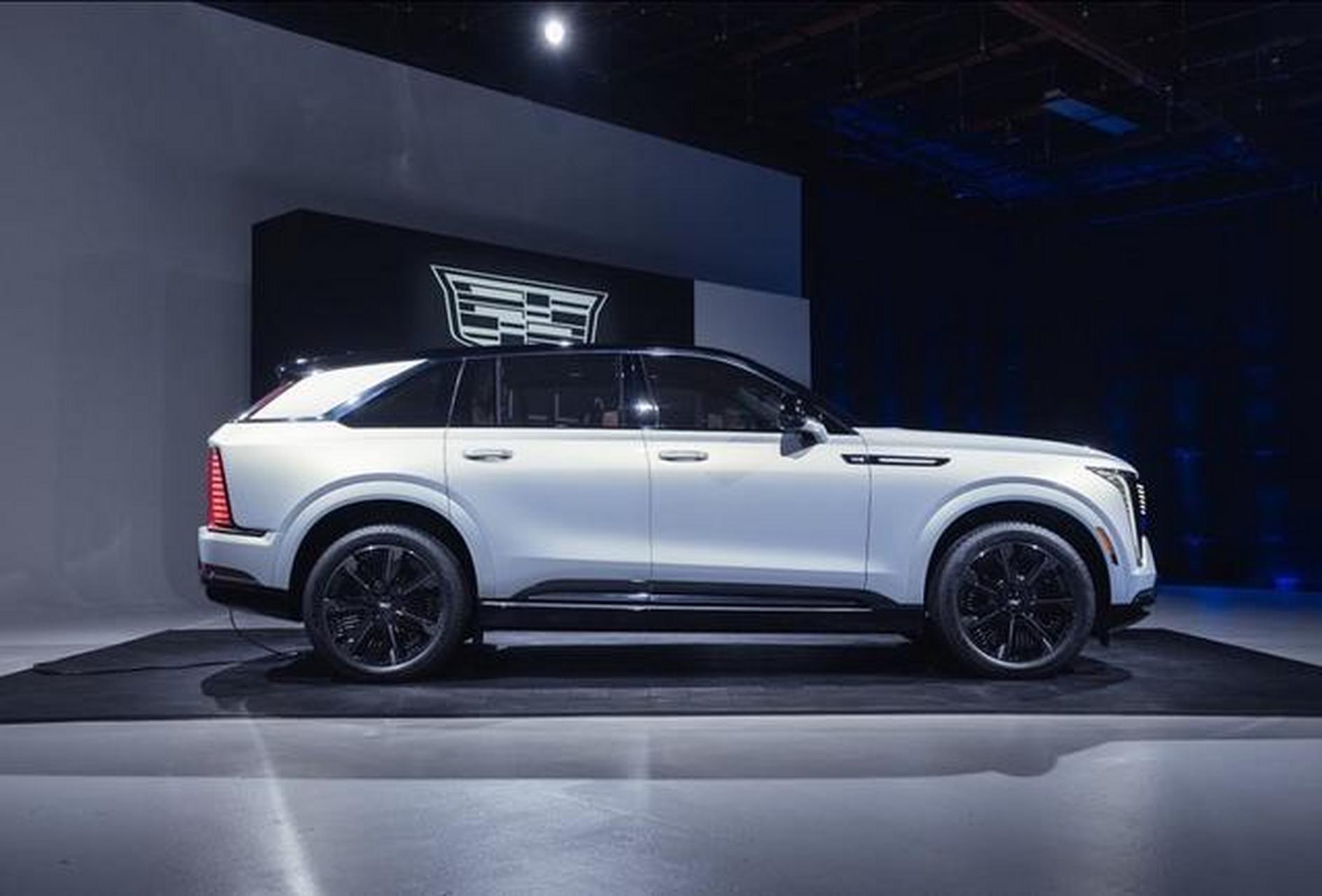 全新凯迪拉克escalade iq发布 车身庞大 旗舰定位