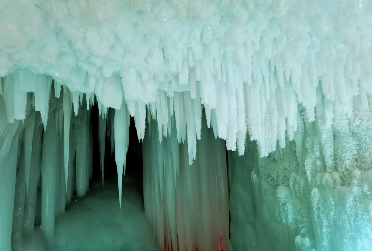山西有两处万年冰洞,其中一处在乡宁云丘山
