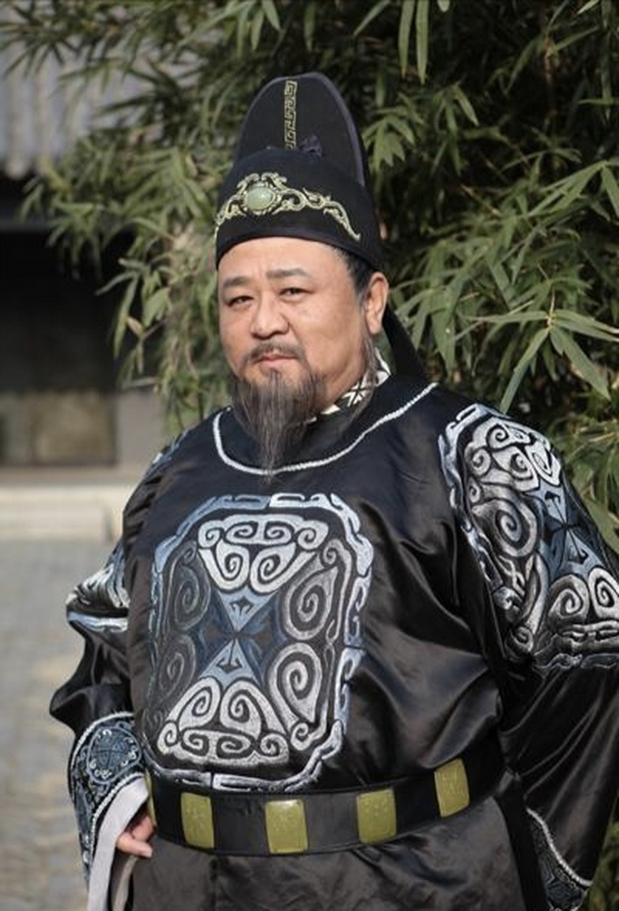 请问包青天和狄仁杰谁段位更厉害一点
