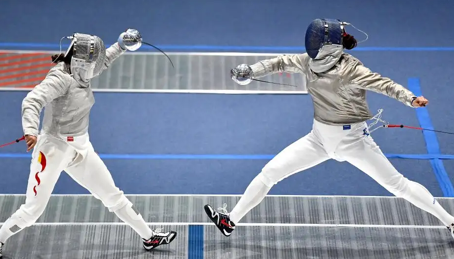 击剑是集速度,技术于一体的竞技比赛项目