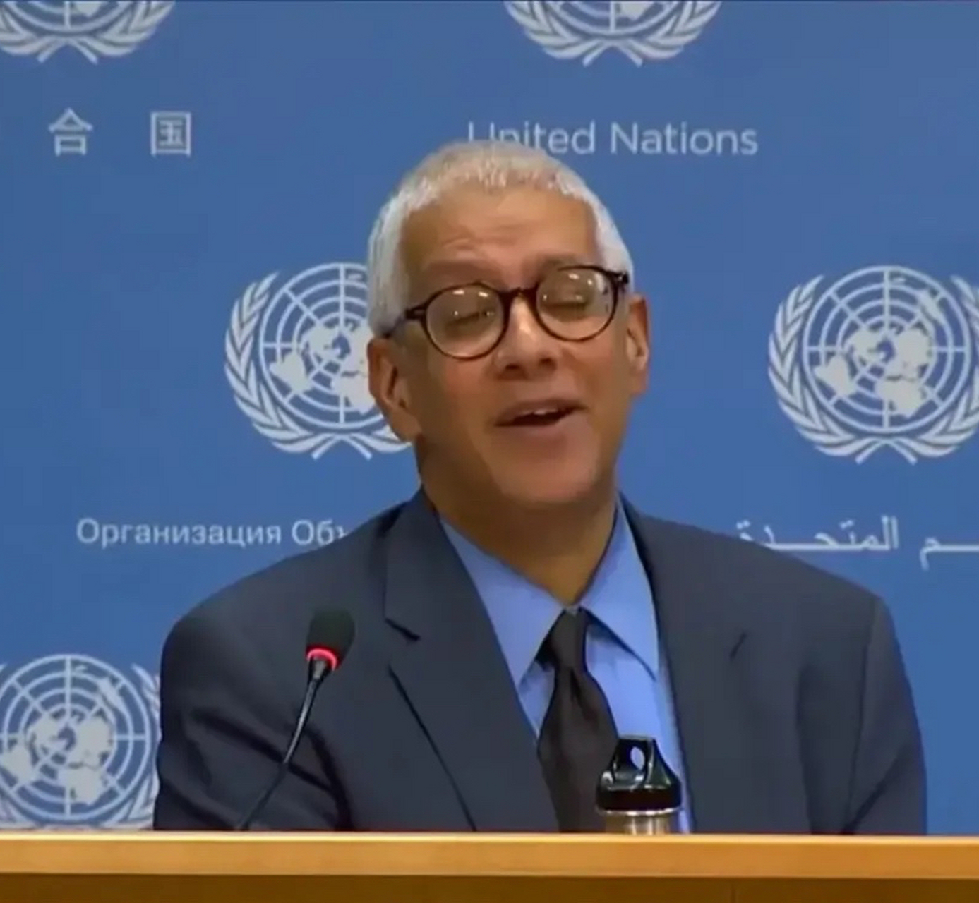 中国记者徐德智绝对是个人才,关于日本核废水排放的问题,他在联合国只