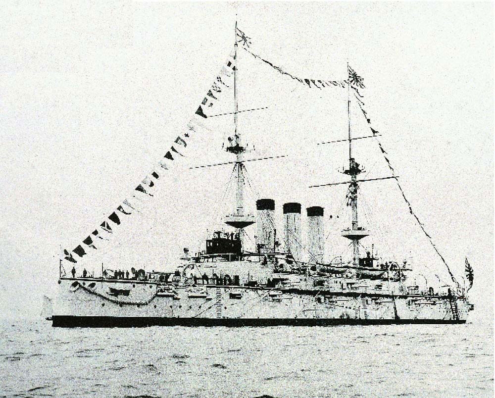 英国血统的日本帝国海军前无畏舰——"敷岛"号