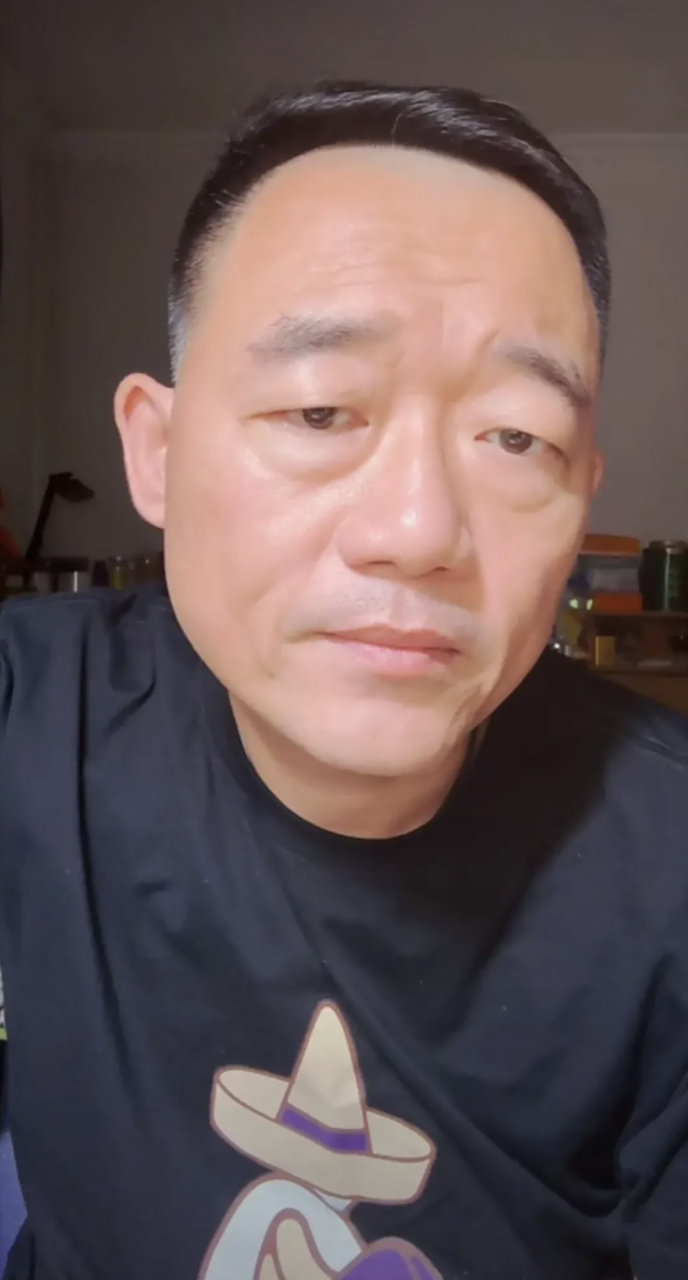 昨天郑好老师抛出一个惊人观点——郭德纲已经超越了有相声以来所有