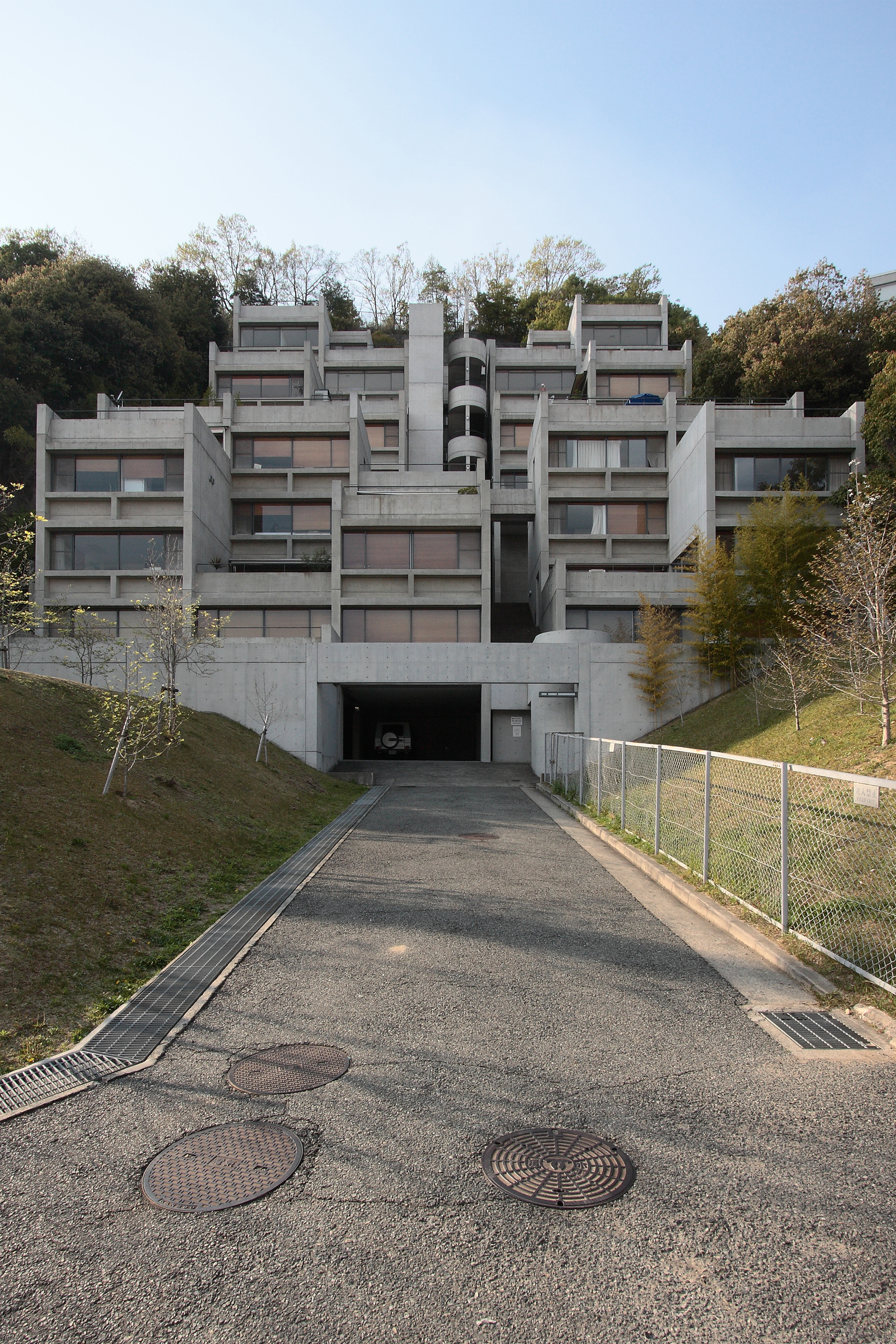 安藤忠雄集合住宅图片