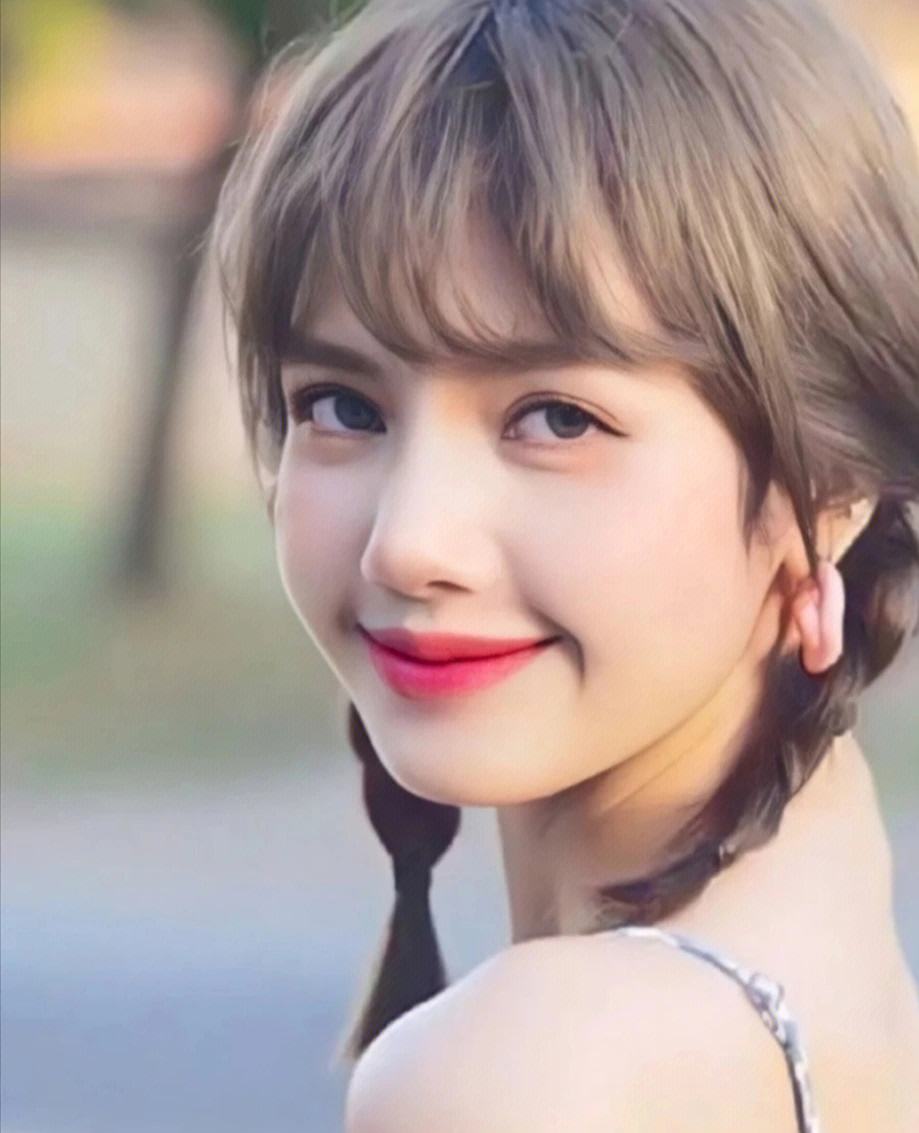 lisa与lv三公子疑似分手,动态遭权志龙点赞,豪门梦碎情场失意!